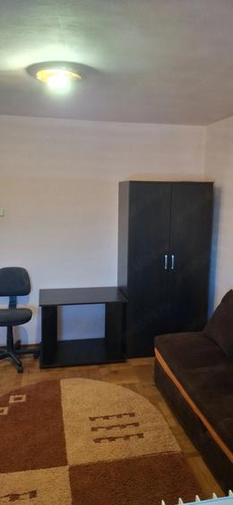 Apartament cu 2 camere decomandat în Romanilor