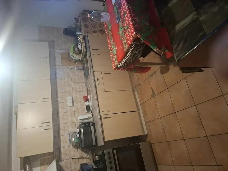 Casă cu 1 camere cu Teren 1800 Mp în Podu Doamnei