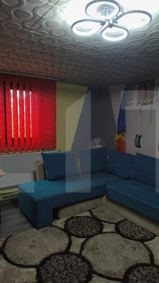 Casă individuală cu 7 camere cu Canalizare în Bălcescu