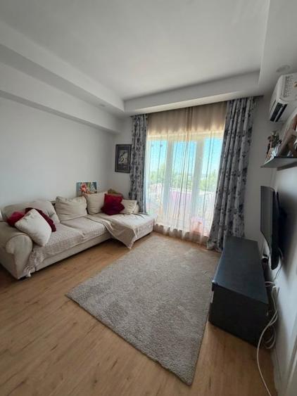 Apartament cu 2 camere semidecomandat, mobilat în Ștefăneștii de Jos