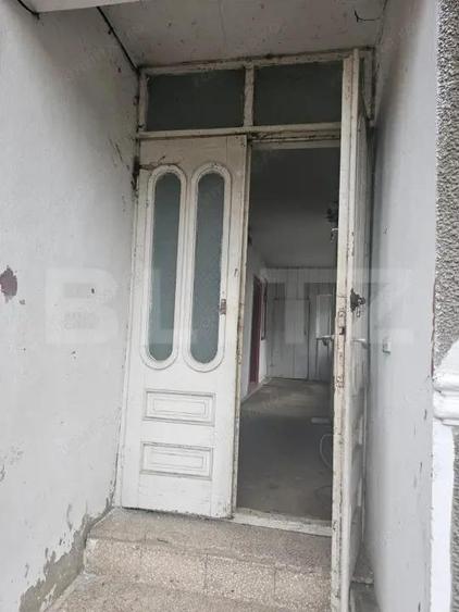 Casă cu 3 camere cu Teren 300 Mp în Mihoești