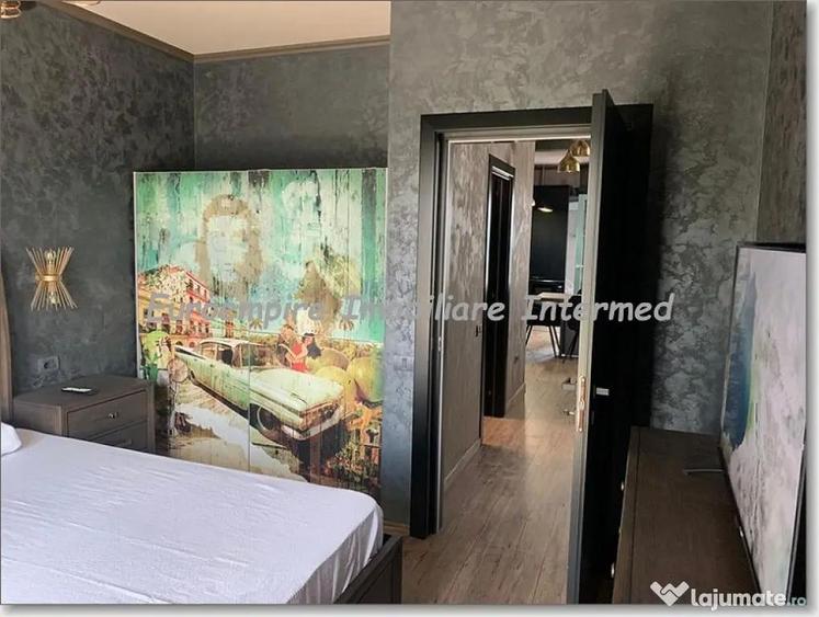 Apartament de vanzare cu 3 camere decomandat zona Mamaia - 1