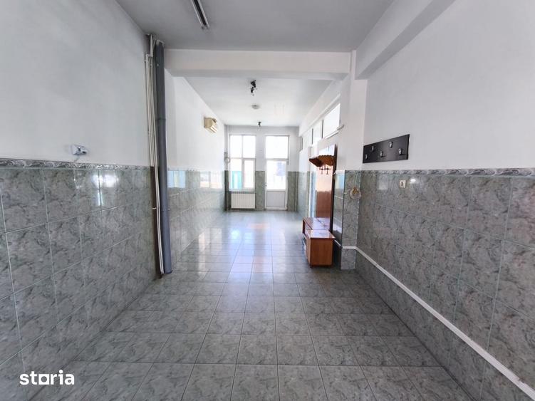 Spațiu comercial, de 315 mp, în Km 4