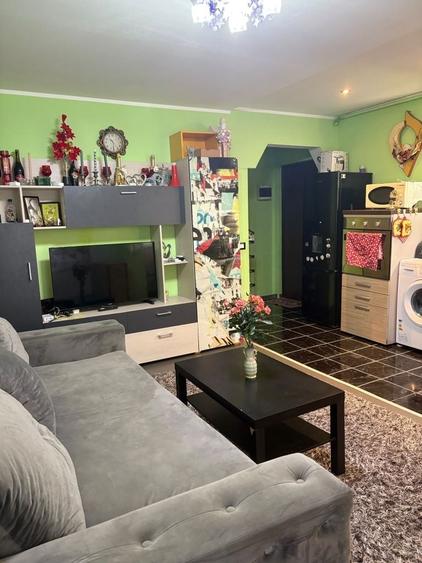 Apartament cu 2 camere în Coman