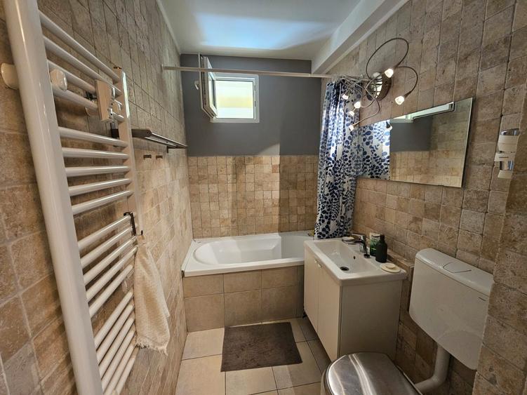Apartament cu 2 camere semidecomandat în Dristor