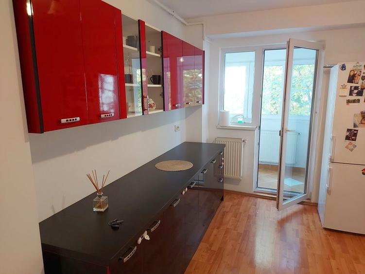 Apartament cu 2 camere decomandat în Mărăști