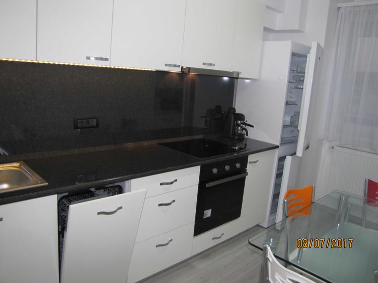 Apartament cu 2 camere decomandat în Iosia