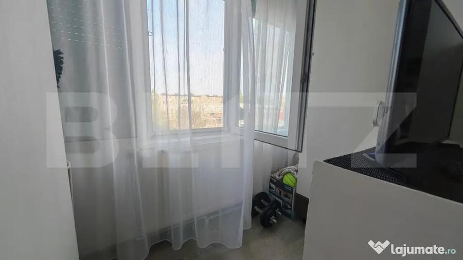 Apartament cu 2 camere semidecomandat în Rogerius