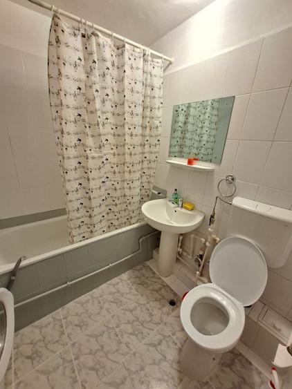 Apartament cu 2 camere semidecomandat în Tineretului