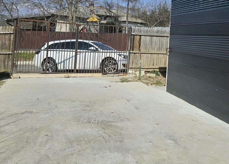 Vand casa Albota P+1E sub pretul unui apartament - 3