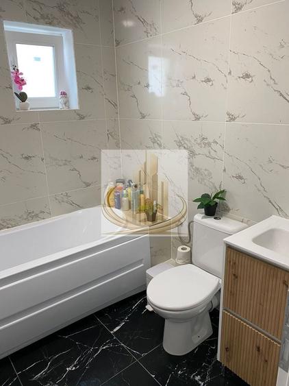Duplex cu 3 camere cu Canalizare în Sânandrei