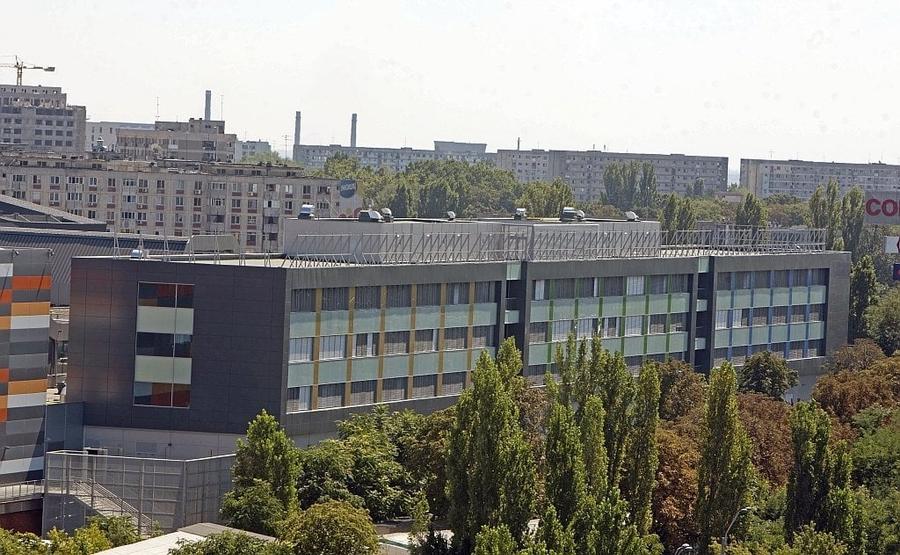 Birou, de 9,764 mp, în Văcăresti