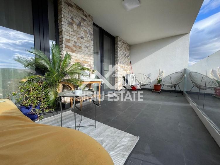 Apartament cu 2 camere decomandat, mobilat în Piața Cluj