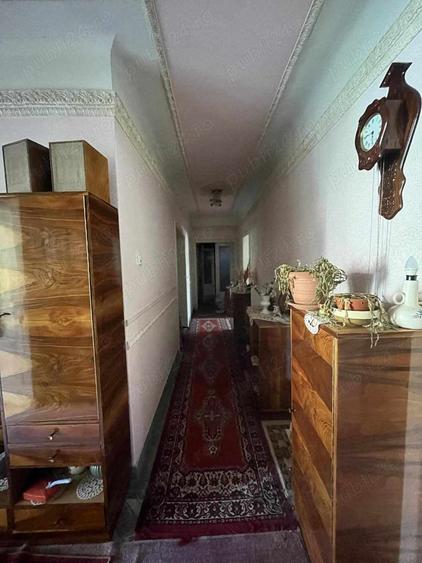 Casă cu 3 camere în Aleșd