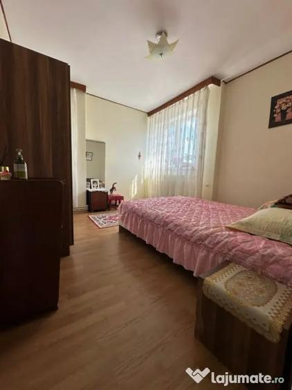 Etaj 2- Apartament 3 camere confort 1, zona Garii. - Braila (Braila) - 8