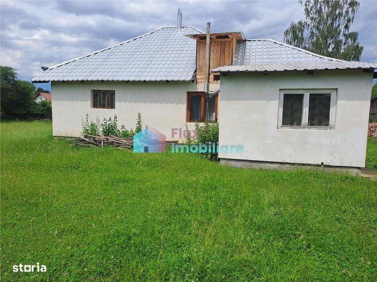 Casă cu 2 camere în Mălini