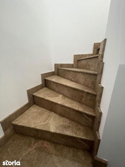 Apartament cu 8 camere în Mitropolie