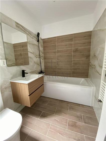 Apartament cu 3 camere semidecomandat în Calea Urseni
