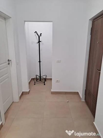 Apartament cu 2 camere decomandat în City Park Mall