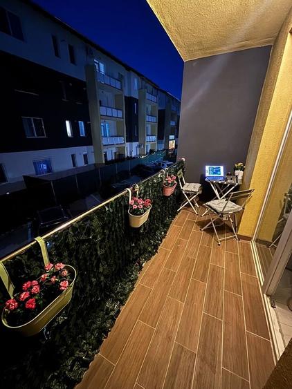 Apartament cu 2 camere decomandat în Giroc