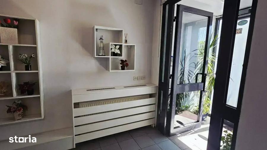 Spațiu comercial, de 370 mp, în Dămăroaia