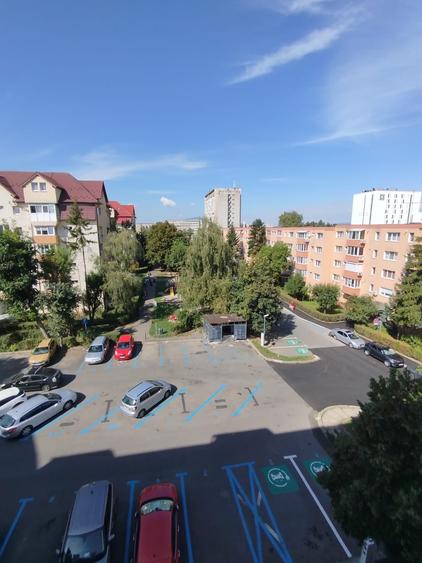 Apartament cu 2 camere semidecomandat în Centrul Civic