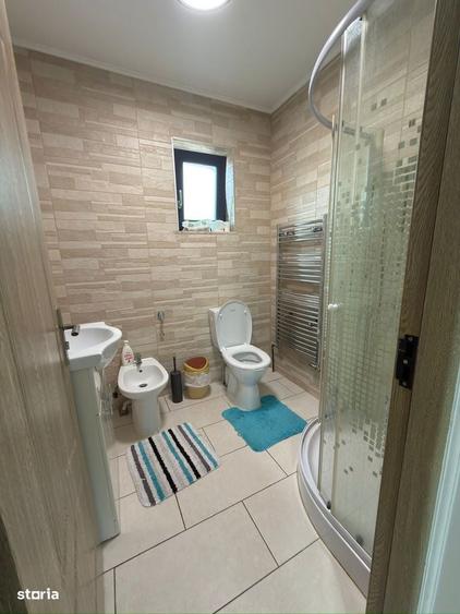 Casă cu 3 camere cu Teren 500 Mp în Central