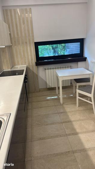 Apartament cu 3 camere în Primăverii