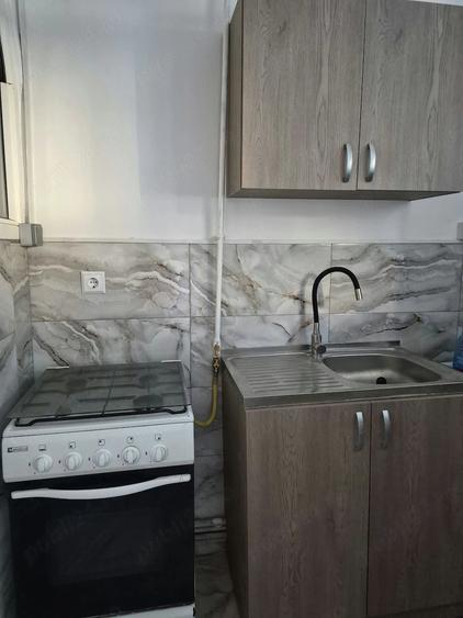 Garsonieră decomandată în Central