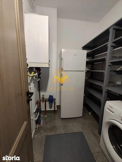 Casă individuală cu 5 camere cu Canalizare în Iris