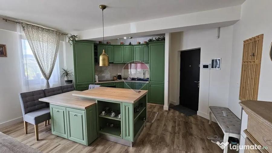 Apartament cu 2 camere decomandat în Central