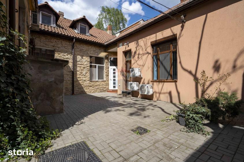 Casă cu 6 camere cu Teren 116 Mp în Ultracentral