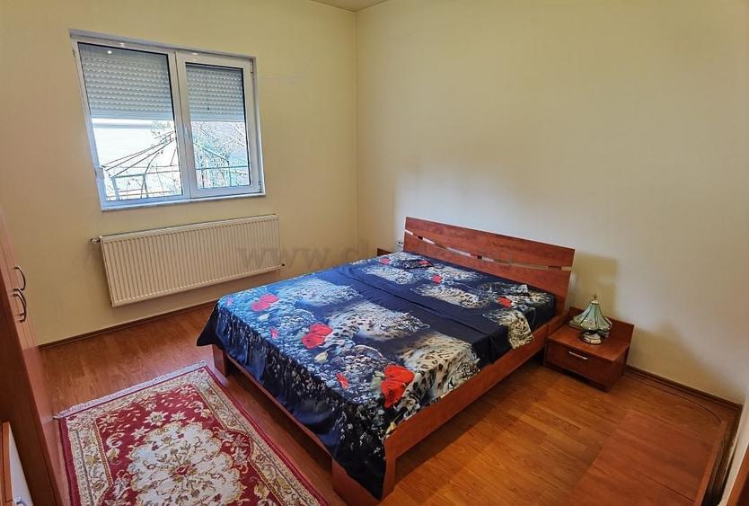 Casă individuală cu 6 camere cu Canalizare în Pipera