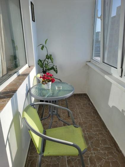 Apartament cu 3 camere decomandat în Tomis Nord