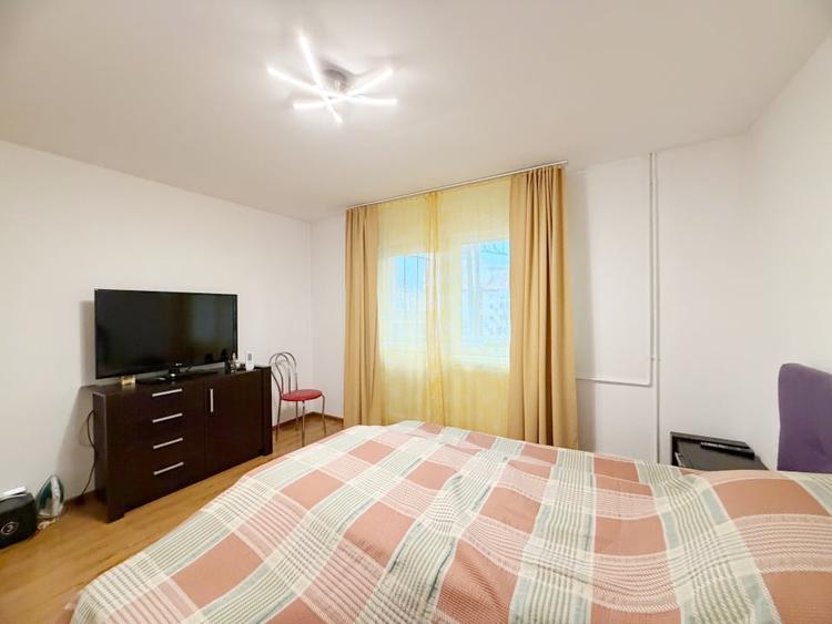 Apartament cu 4 camere decomandat, mobilat în Steaua