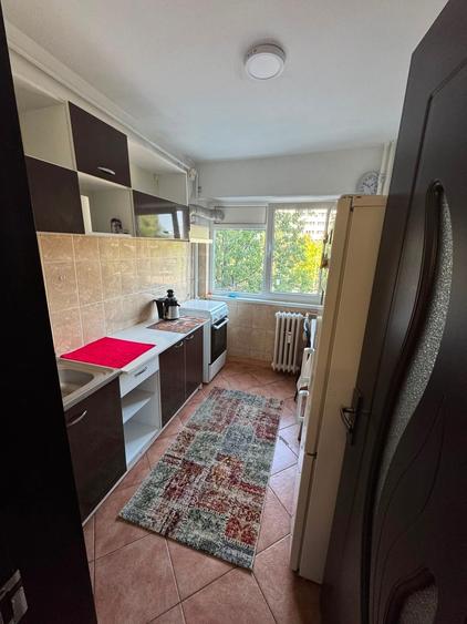 Apartament cu 2 camere decomandat în Gorjului