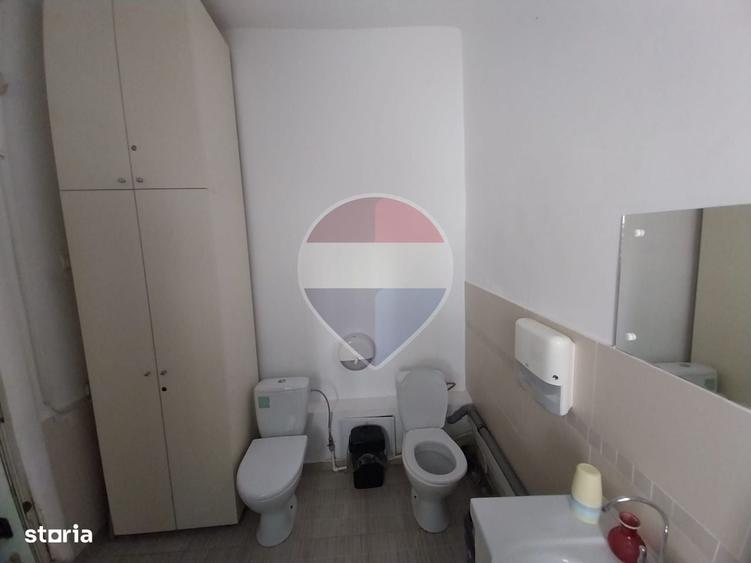 Casă cu 4 camere cu Teren 1302 Mp în Central