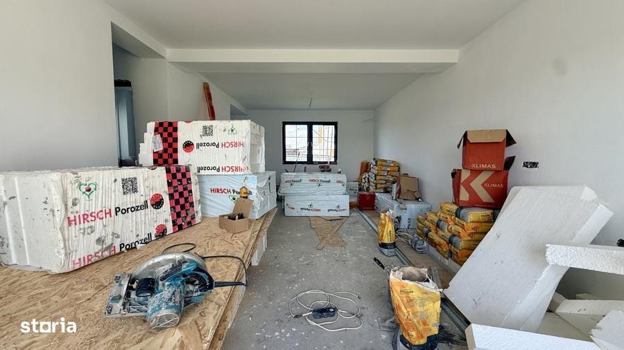 Casă cu 3 camere în Moșnița Veche