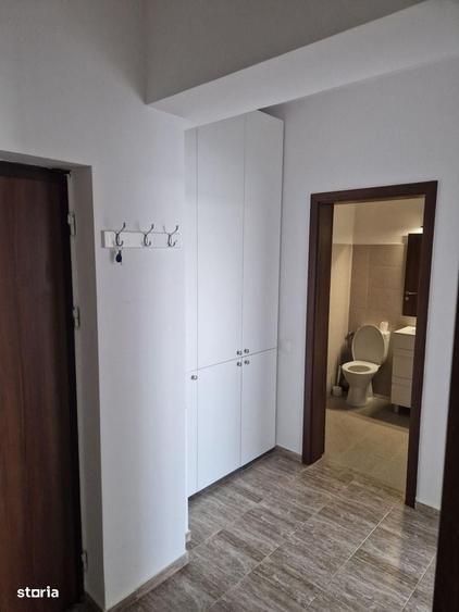 Apartament cu 2 camere decomandat în Apărătorii Patriei