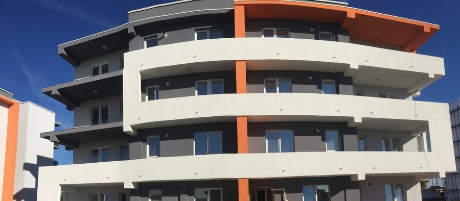 Apartament cu 2 camere decomandat în Exterior Sud