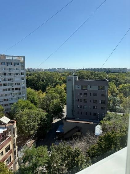 Apartament cu 2 camere semidecomandat, mobilat în Titan