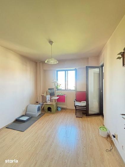 Apartament cu 3 camere decomandat în Ultracentral