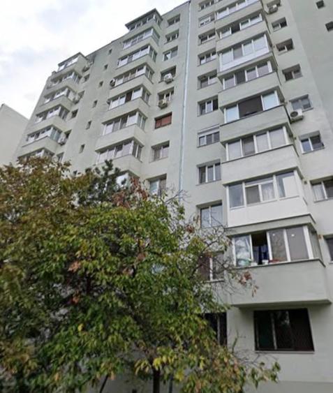Apartament cu 2 camere semidecomandat în Colentina