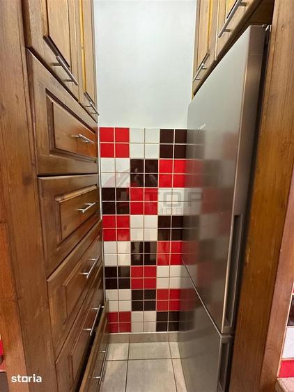 Apartament cu 4 camere decomandat în Mircea cel Bătrân