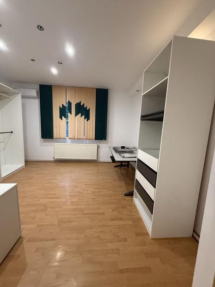 Apartament cu 3 camere decomandat în Mehala