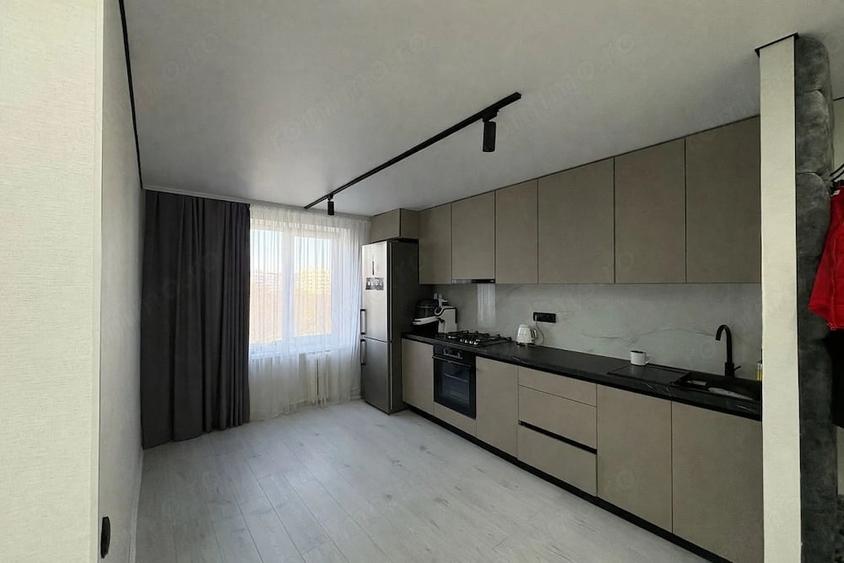Apartament cu 2 camere decomandat în Eroii Revoluției