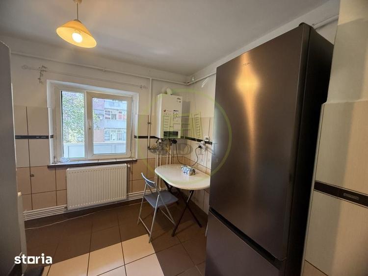 Apartament cu 3 camere decomandat în Lăpuș Argeș
