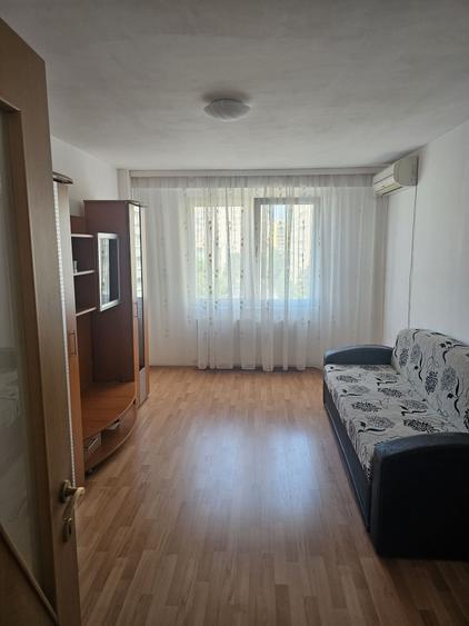Inchiriez 2 camere zona Astra - 1