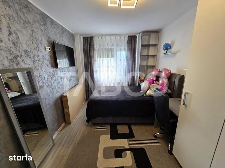 Apartament cu 3 camere decomandat în Trei Stejari