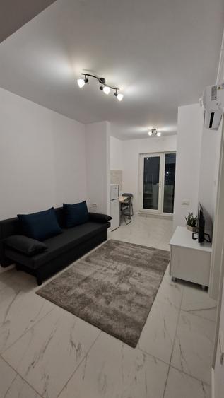 Apartament cu 2 camere semidecomandat în Berceni